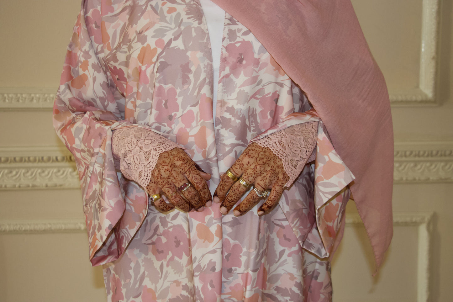 Inner Lace Sleeve